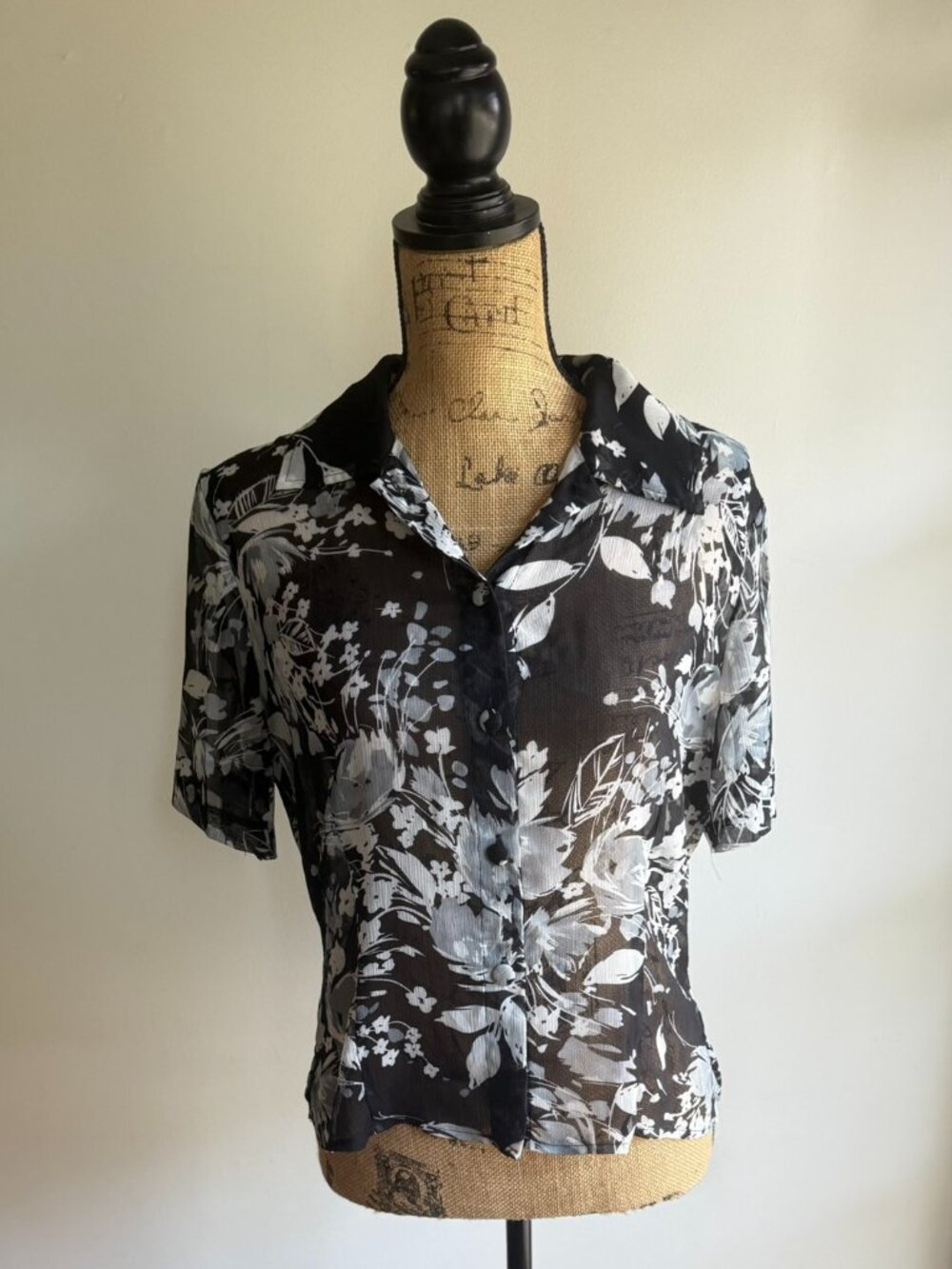 Vintage Kari New York – Sheer Floral Button Front Blouse – Size M